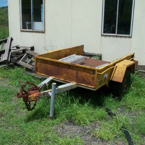 Rusty Yellow Cart